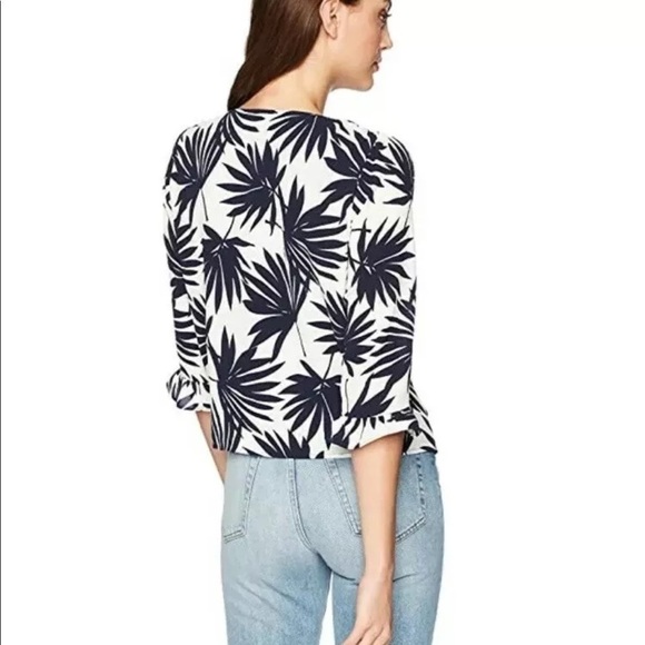 NEW Lucca Couture Navy & White Blouse 3/4 Sleeve Top V-Neck Tunnel Tie Small - Picture 2 of 5